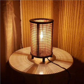 Paar japanische Bambuslampen