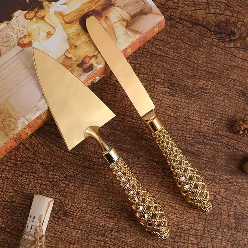 Set aus Kuchenspatel und goldenem Messer – Morada Serena