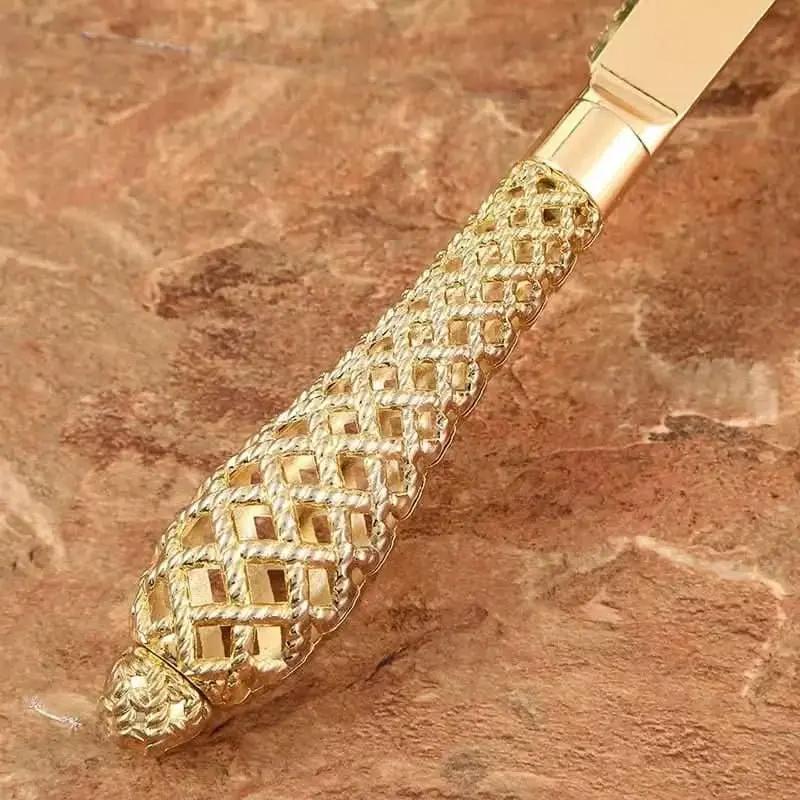 Set aus Kuchenspatel und goldenem Messer – Morada Serena