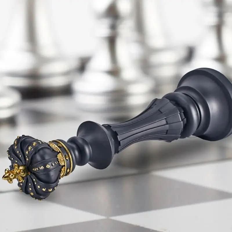 Dekorative Figur für Tisch, Schachfiguren aus Kunstharz | Anspruchsvolle und elegante Note für Ihr Zuhause – Morada Serena