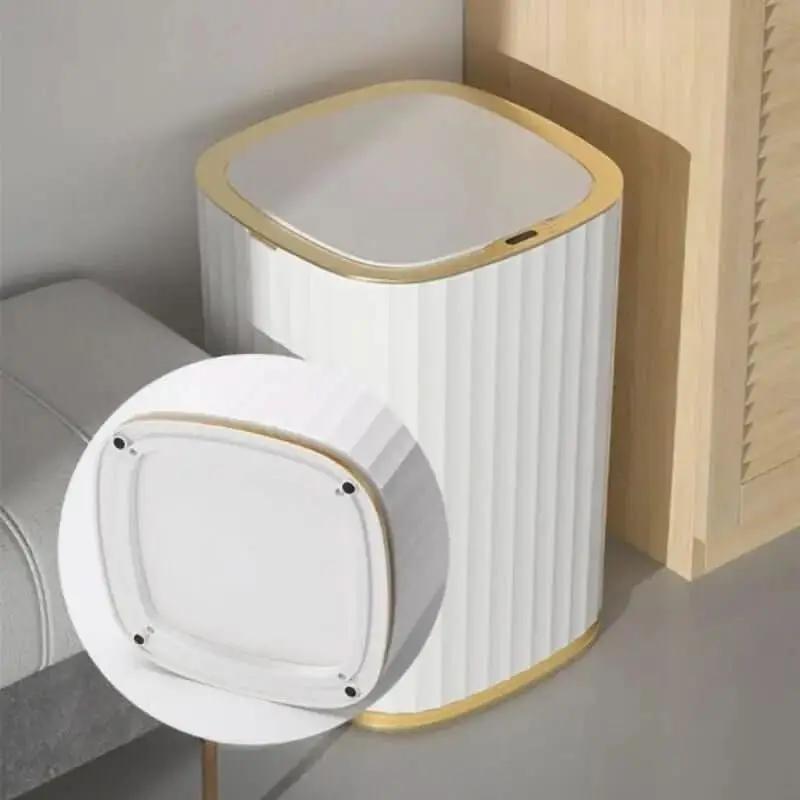 Automatischer Badezimmer-Mülleimer mit intelligentem Bewegungssensor – Morada Serena