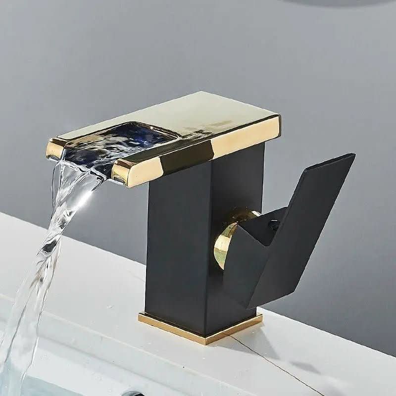 Gourmet-Einhand-Badezimmerarmatur – Rubinette Elegância e Practicidade – Morada Serena