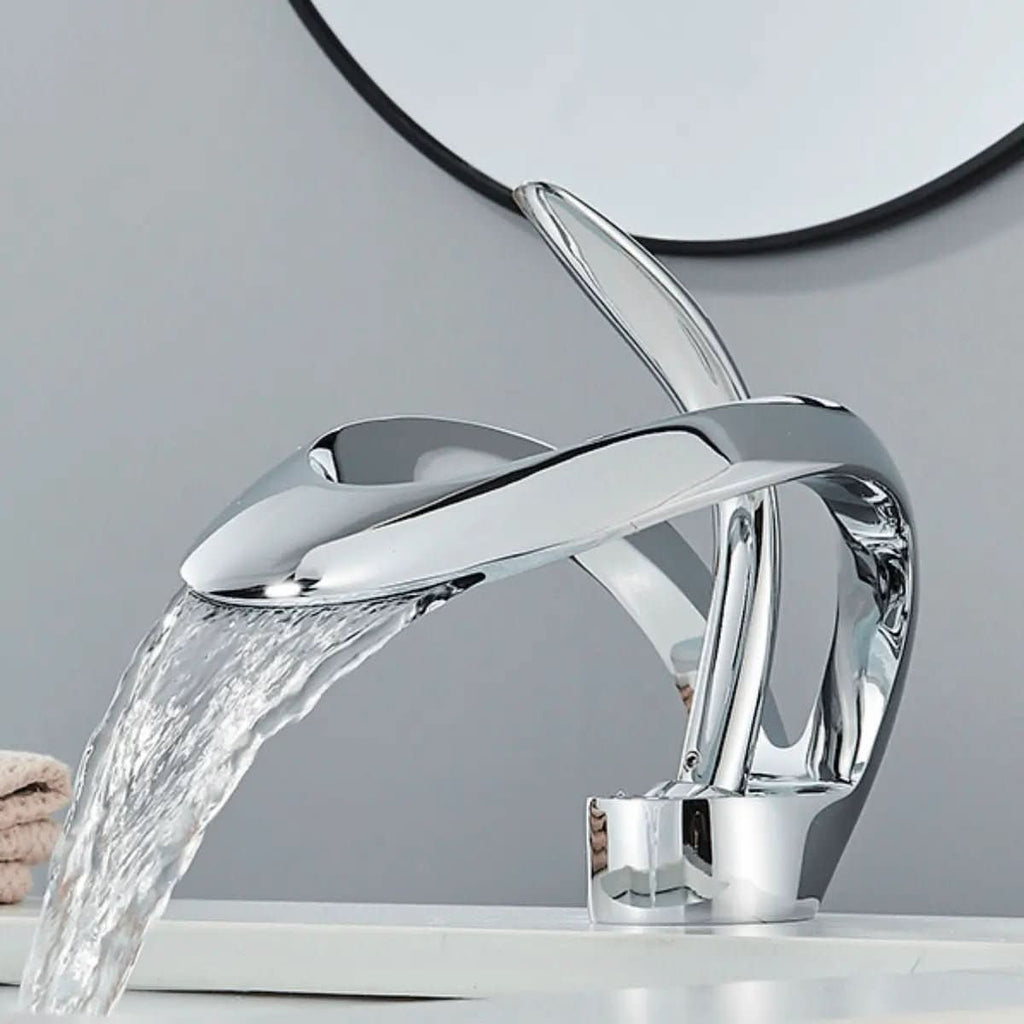 AquaElite Einhebel-Badezimmerarmatur – Technologie und Eleganz – Morada Serena