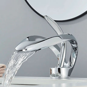 Torneira Para Banheiro Monocomando AquaElite – Tecnologia e Elegância - Morada Serena