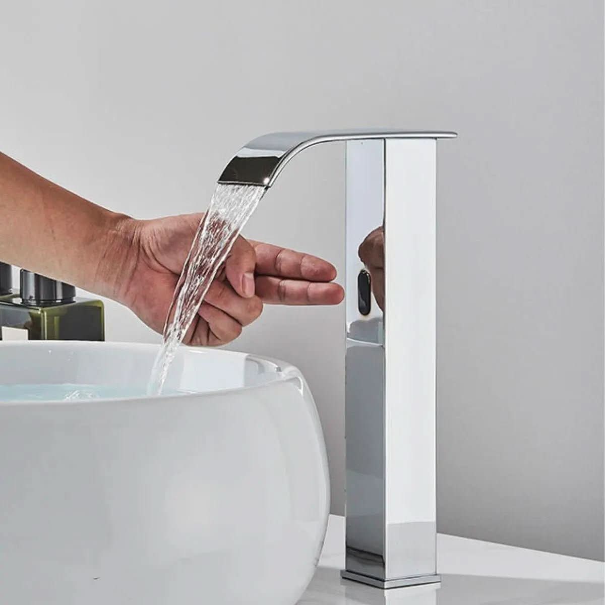 Badezimmerarmatur mit elektrischem Sensor – Orion – Morada Serena