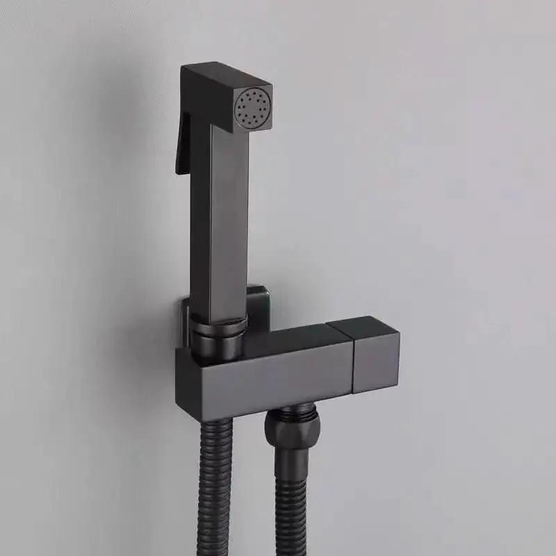 Hygienische Dusche für goldenes Badezimmer – Raffinesse und Funktionalität – Mein Shop