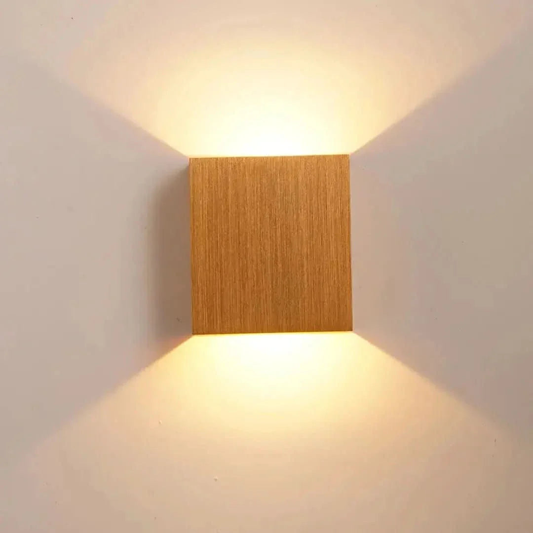 Arandela Externa Royal à Prova D’água – Iluminação Elegante para Áreas Externas - Minha loja