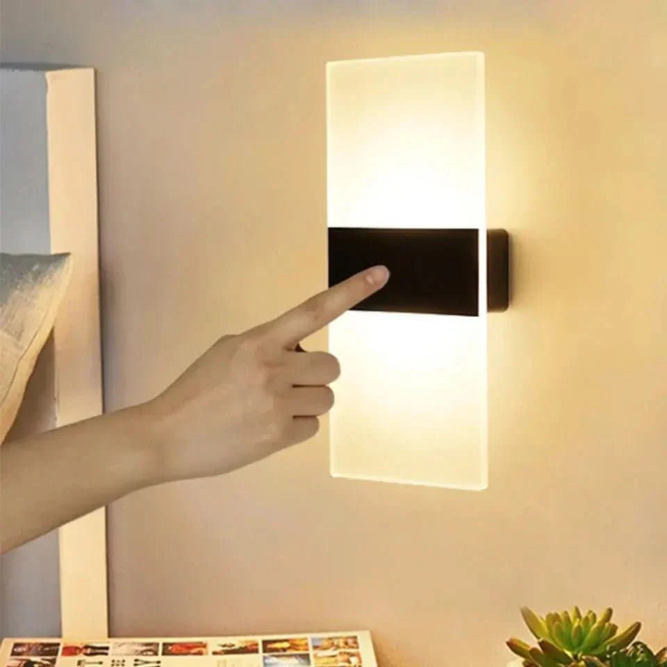 Arandela De Parede Transparente Com Sensor De Movimento – Segurança e Modernidade - Minha loja