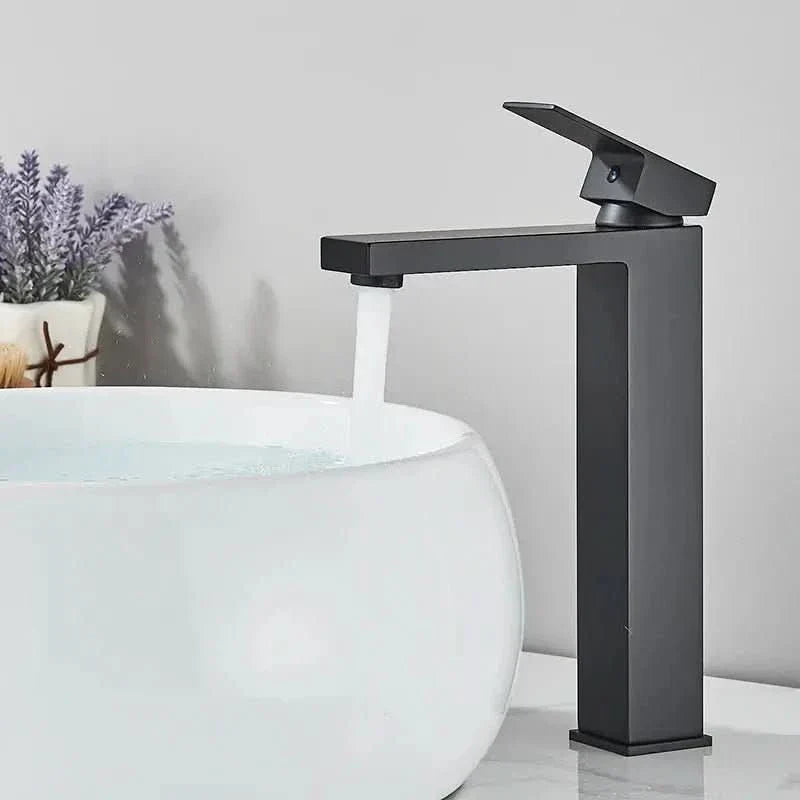 Torneira para Banheiro Monocomando Modelo Elara - Estilo e Conforto para Seu Banheiro - Minha loja