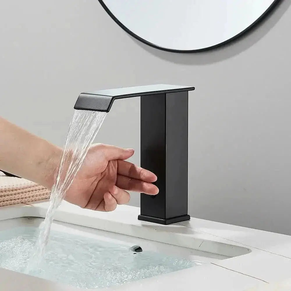 Elektrischer Badezimmerhahn mit Berührungssensor, Modell Arion – Mein Shop