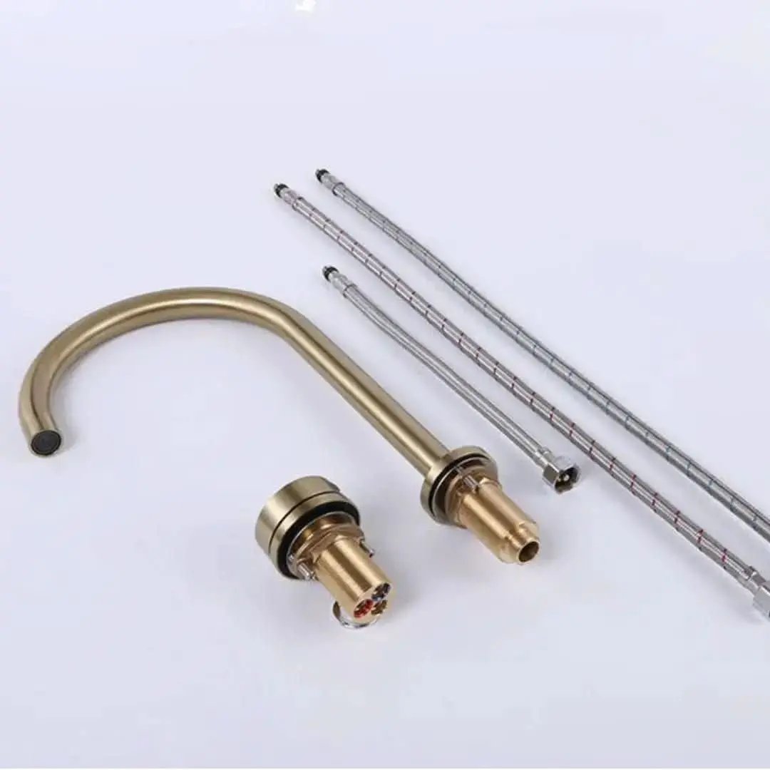 Badarmatur mit hohem Auslauf und 360-Grad-Drehung – Mein Shop