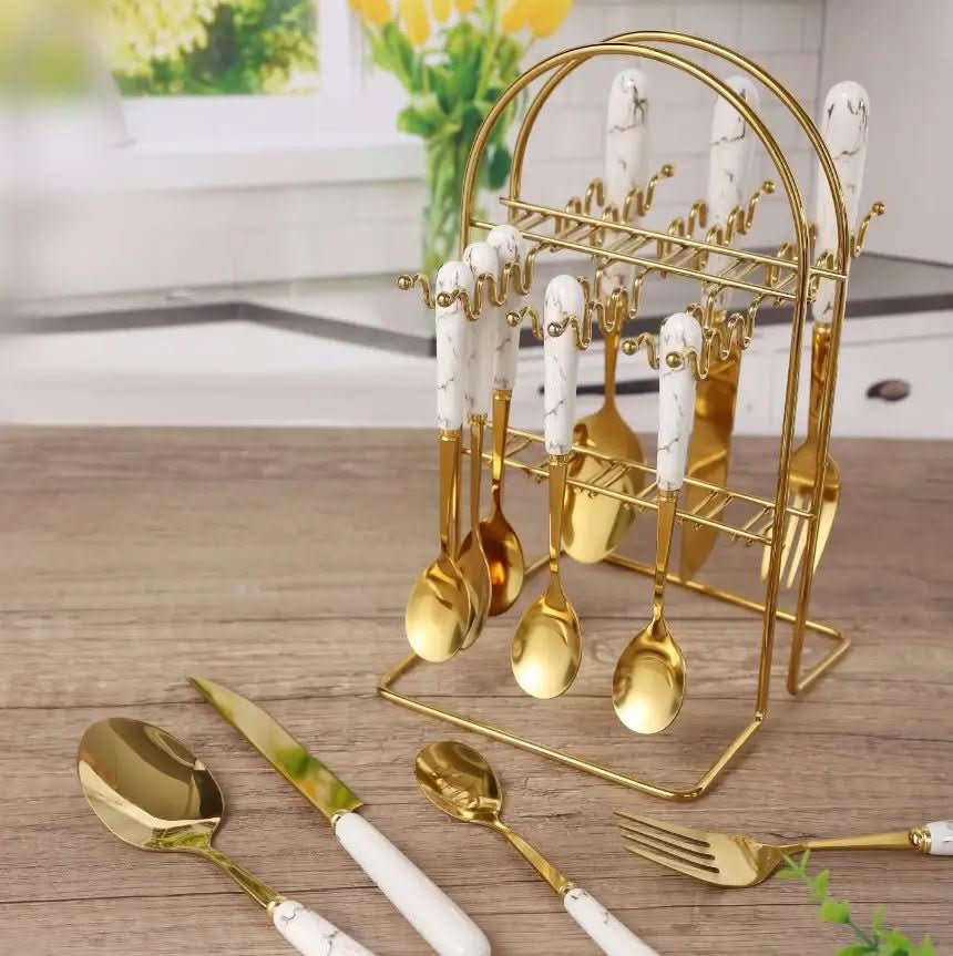 Jogo De Talheres Dourado 24 Peças - Minha loja